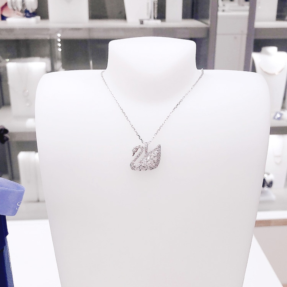 SWAN LAKE PENDANT, SMALL, WHITE, RHODIUM PLATING